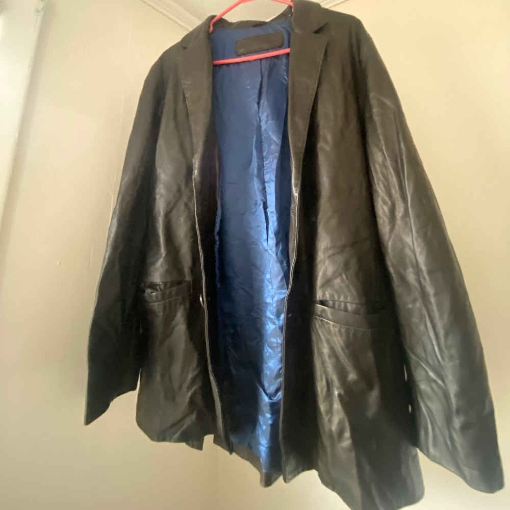 Jhane Barnes Men's Black Leather Jacket Size 42 Soft/Supple Long